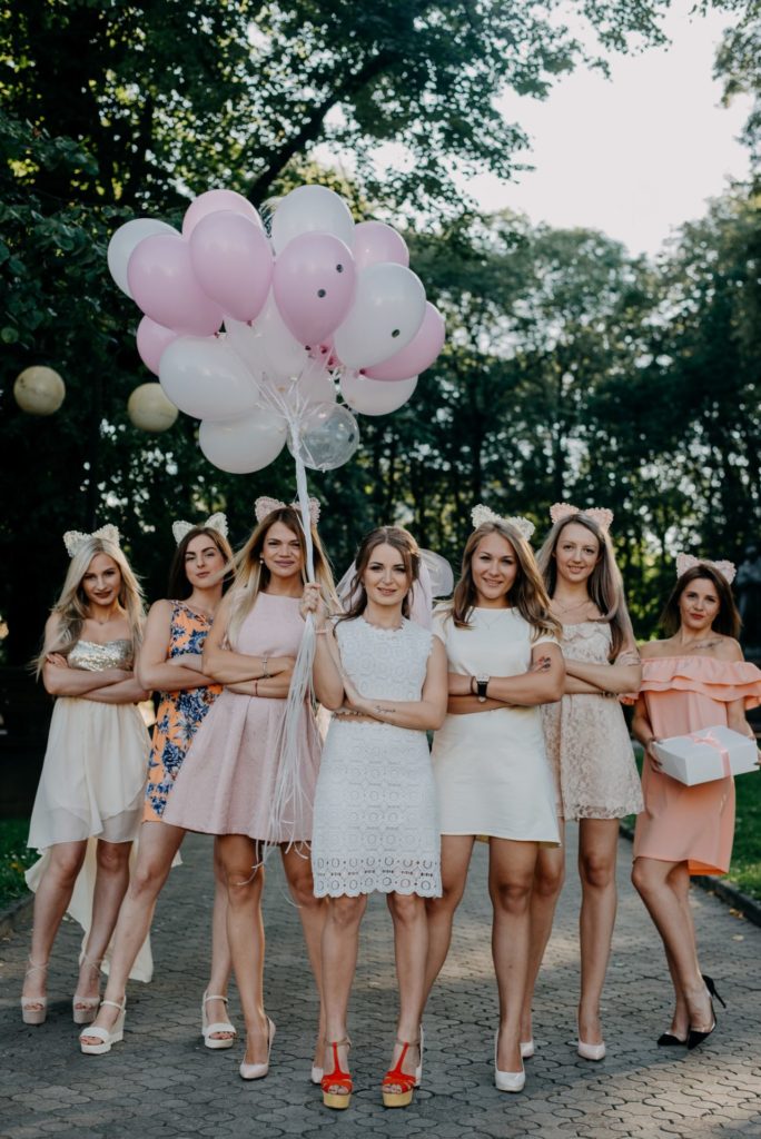 EVJF proche de Strasbourg, groupe de filles qui vont faire la fête